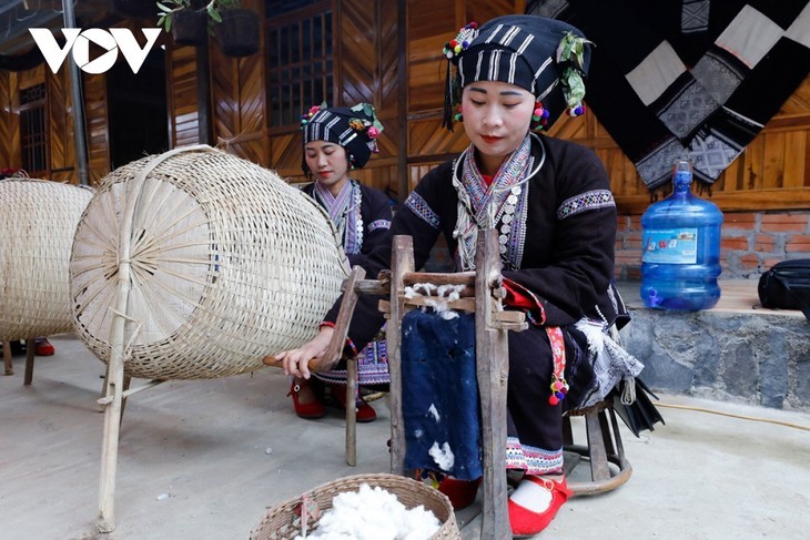 Die Schönheit der traditionellen Handweberei der Volksgruppe der Lu - ảnh 5