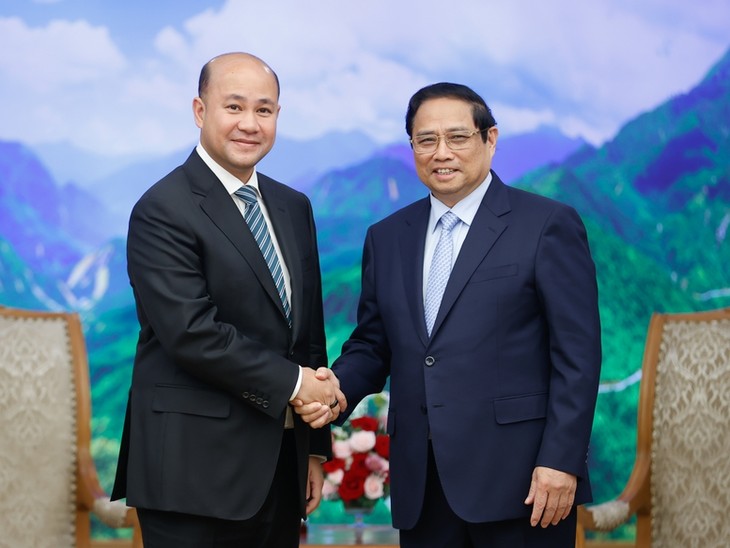 Premierminister Pham Minh Chinh empfängt Vertreter der kambodschanischen Volkspartei, Hun Many - ảnh 1