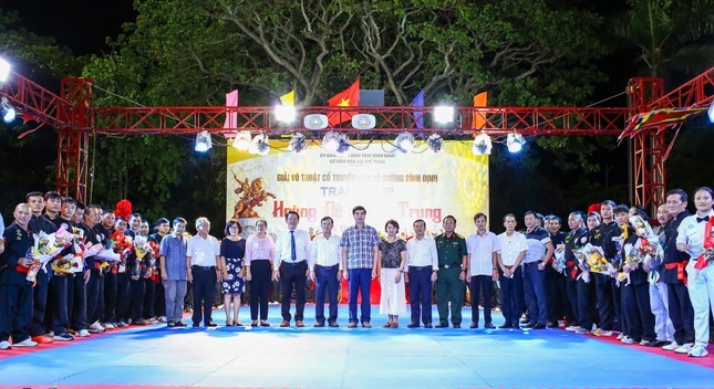 Traditionelles Kampfsportturnier der Kampfkunstschulen in Binh Dinh - ảnh 1