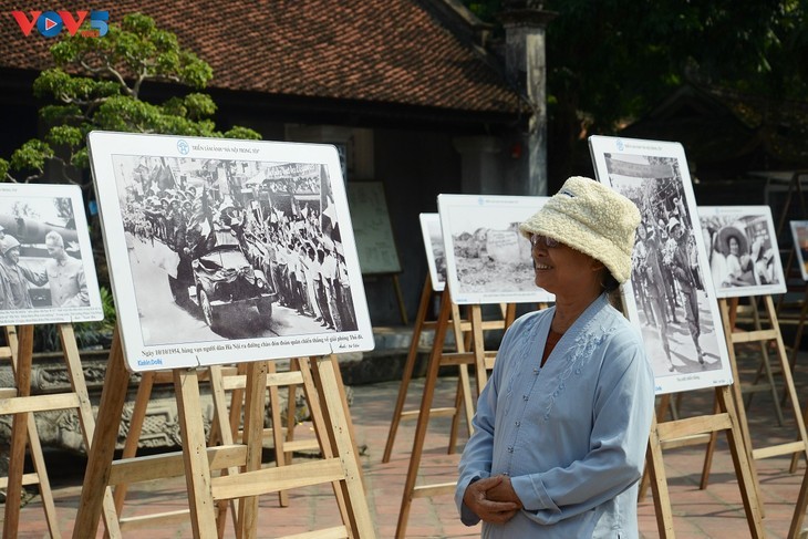 Fotoausstellung „Hanoi in mir“: Hanoi strebt den Durchbruch an - ảnh 14