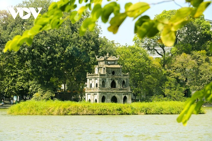 Die sanfte Schönheit des Herbstes in Hanoi - ảnh 3