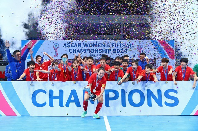 Die vietnamesische Frauenmannschaft gewinnt die Futsal-Südostasienmeisterschaft - ảnh 1