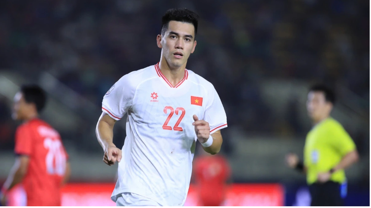 Tien Linh führt die Liste der besten Spieler in der ersten Runde des ASEAN Cup 2024 an - ảnh 1