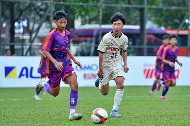 Fünf japanische Jugendfußballteams nehmen am Vietnam-Japan-Fußballturnier teil - ảnh 1