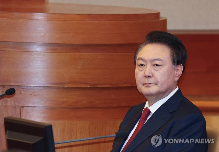 Südkorea: Präsident Yoon Suk-yeol wird wegen Rebellion angeklagt - ảnh 1