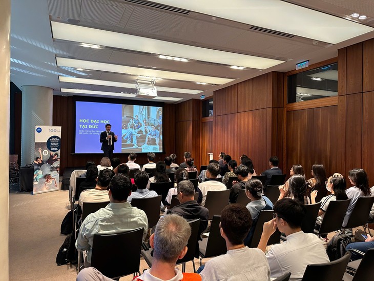 18 deutsche Hochschulen suchen nach Kooperationsmöglichkeiten mit vietnamesischen Partnern und Studierenden - ảnh 1