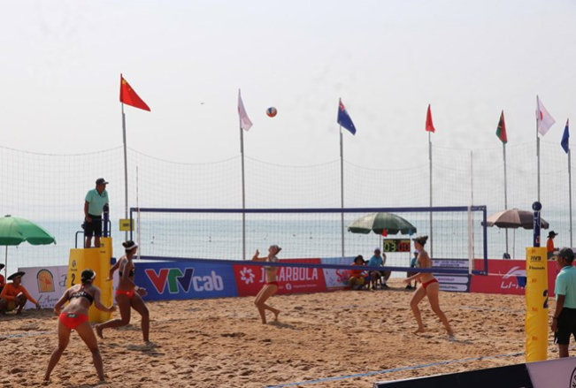 Start des Asiatischen Beachvolleyball-Turniers der Frauen 2025 in Phu Yen - ảnh 1