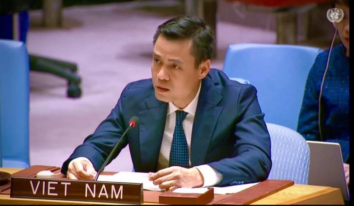 Vietnam ruft zur Einhaltung des Völkerrechts und Förderung der multilateralen Zusammenarbeit auf - ảnh 1