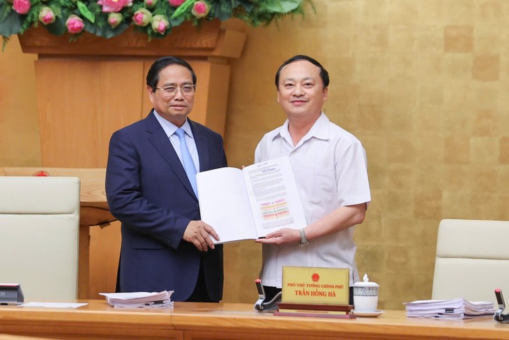 Premierminister Pham Minh Chinh leitet die Sitzung zur Gesetzgebung - ảnh 2