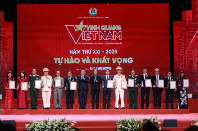 Programm „Ruhmreiches Vietnam“: Motivation für patriotische Wettbewerbsbewegung schaffen - ảnh 1