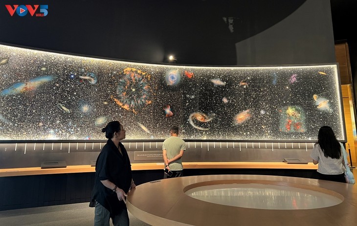 Zentrum für wissenschaftliche Entdeckung Quy Nhon: Wissenschaft der Öffentlichkeit näher bringen - ảnh 5