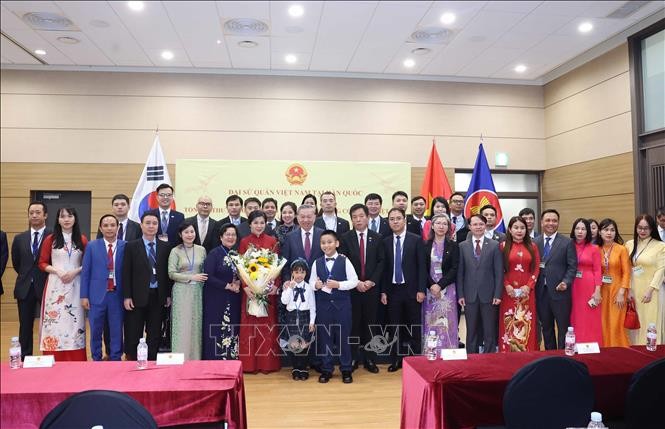 KPV-Generalsekretär To Lam ruft Vietnamesen in Südkorea zum Engagement für die Entwicklung des Landes auf - ảnh 1