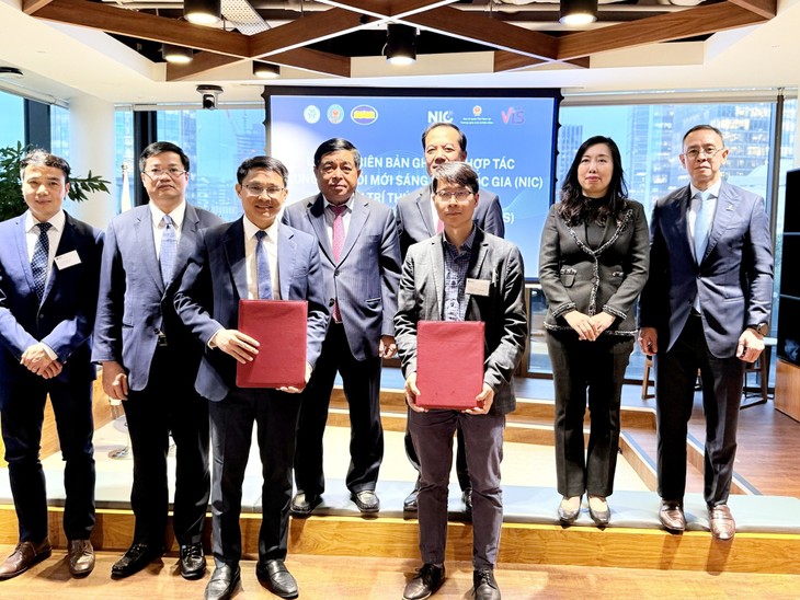 Vietnam und Großbritannien fördern die Zusammenarbeit in Wissenschaft, Technologie und Innovation - ảnh 1