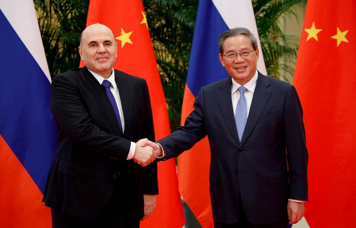 Der russische Premierminister beginnt seinen Besuch in China - ảnh 1