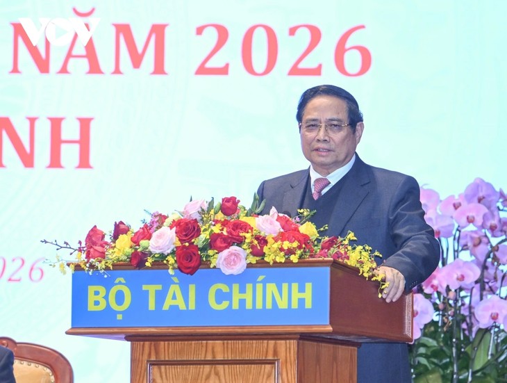 Premierminister Pham Minh Chinh nimmt an der Bilanzkonferenz des Finanzsektors teil - ảnh 1
