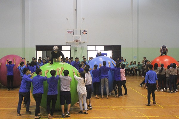 다낭시: 종교 청년 축제 활발 - ảnh 1