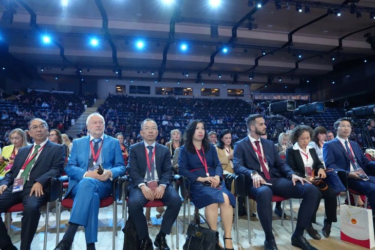 제27차 상트페테르부르크 국제경제포럼(SPIEF) 및 베트남-러시아 간 외교·경제 협력 강화 - ảnh 1