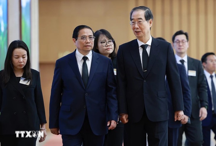 베트남 주석‧총리, ‘故 응우옌 푸 쫑 서기장 조문’ 위해 찾은 한덕수 韓 총리와 만남 - ảnh 2