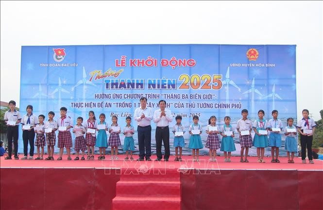 2025년 청년의 달, 국가 발전에 있어 청년의 역할 발휘 - ảnh 1