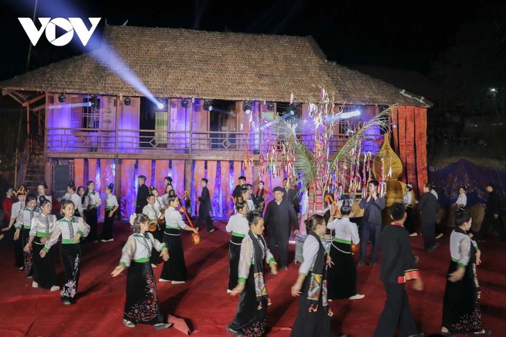 다채로운 활동으로 펼쳐지는 2025년 반(Ban)꽃 축제 - ảnh 1