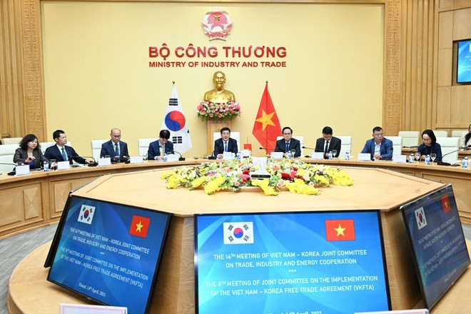 베트남과 한국, 1500억 달러 양자 교역액 목표 - ảnh 1