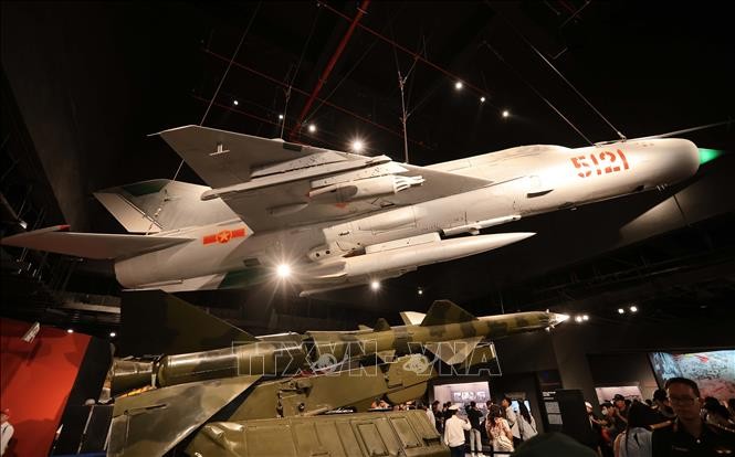 베트남 4대 국가보물, 군사역사박물관서 공개 전시 - ảnh 2