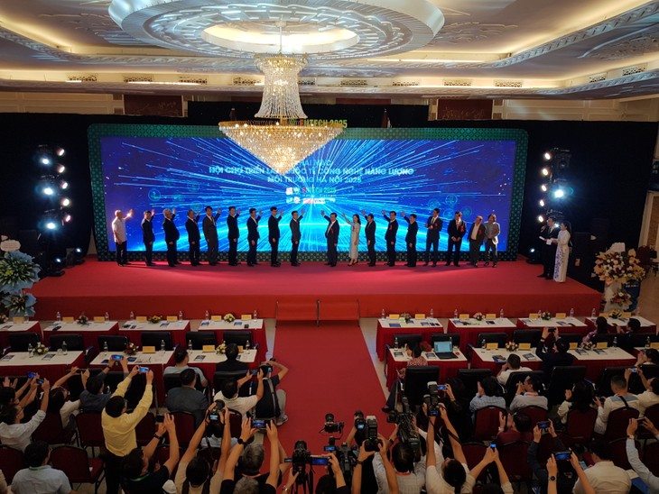 하노이-부산 공동 주최, 2025 ENTECH HANOI 개막 - ảnh 1
