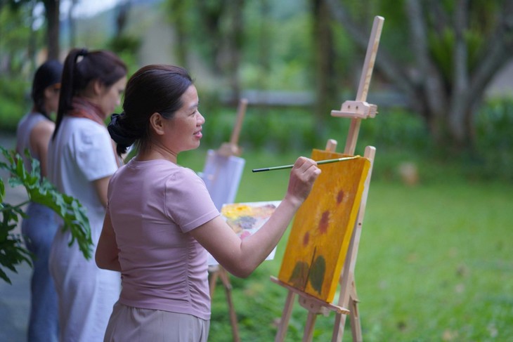 뚜옌꽝 반바 폭포에서 ‘산림욕’과 비엣박 산림 경관 체험 - ảnh 3