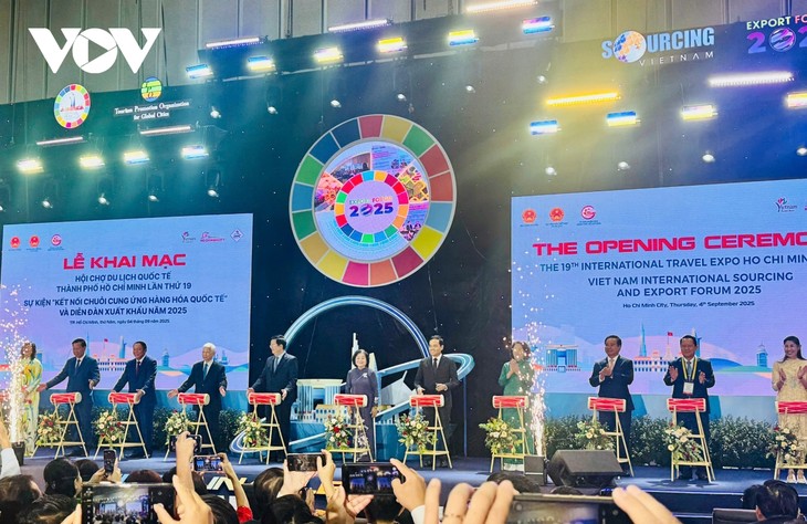 2025 호찌민시 국제 관광 박람회서 베트남 관광 홍보 촉진 - ảnh 1