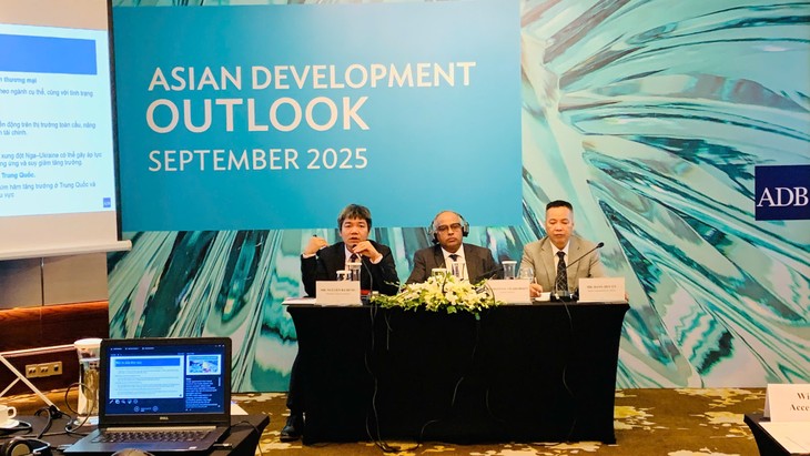 아시아개발은행(ADB), 2025년 베트남 GDP 성장률 6.7%로 상향 조정 - ảnh 1