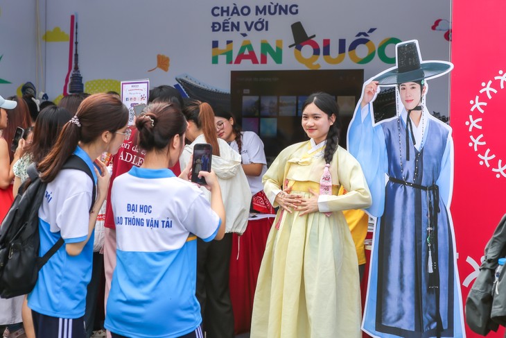 2025 하노이 세계문화축제, 베트남‧한국 문화 잇는 가교 - ảnh 2