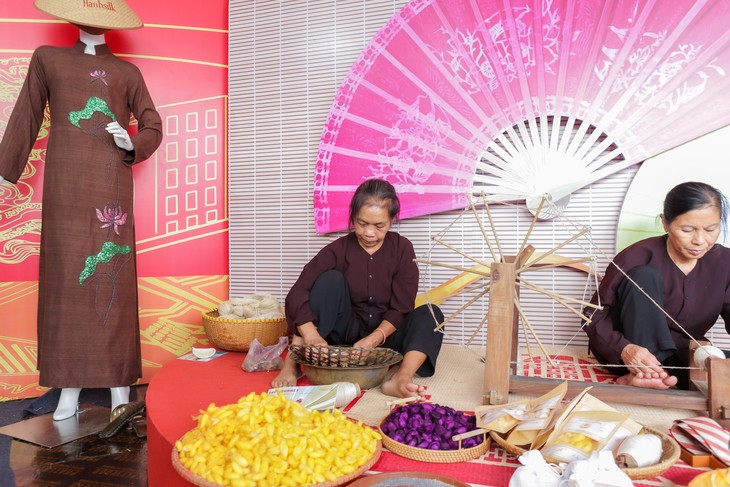 2025 하노이 세계문화축제, 베트남‧한국 문화 잇는 가교 - ảnh 11