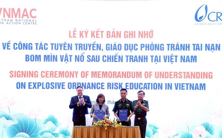 베트남, 지뢰와 불발탄 제거를 위한 협력 확대 및 자원 유치 강화 - ảnh 3