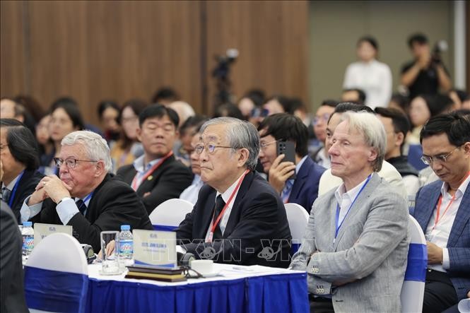 베트남학 국제 학술 세미나, 새로운 시대의 지속가능한 발전을 위한 베트남의 도약 - ảnh 1