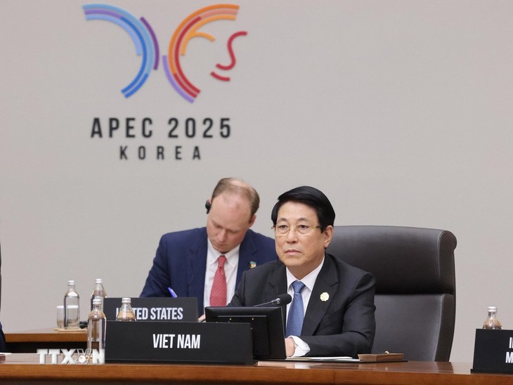 APEC 각국 지도자, 르엉 끄엉 국가주석 만나…국제무대에서 베트남 위상‧역할 높이 평가 - ảnh 1