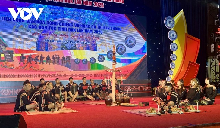 2025년 닥락성 소수민족 전통악기 및 꽁찌엥 축제 개막 - ảnh 1
