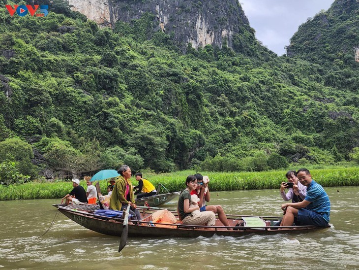 សម្រស់ Tam Coc ក្នុងរដូវស្រូវទុំ - ảnh 4