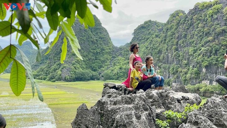 សម្រស់ Tam Coc ក្នុងរដូវស្រូវទុំ - ảnh 8