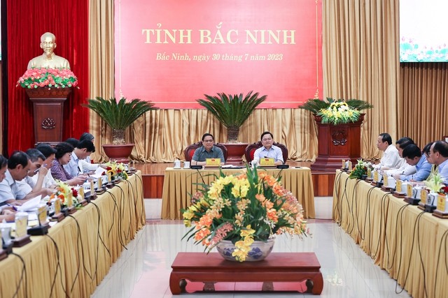 Bac Ninh ខិតខំក្លាយជាទីក្រុងមួយដែលមានឧស្សាហកម្មទំនើបនិងបច្ចេកវិទ្យាខ្ពស់នៅឆ្នាំ២០៣០ - ảnh 1