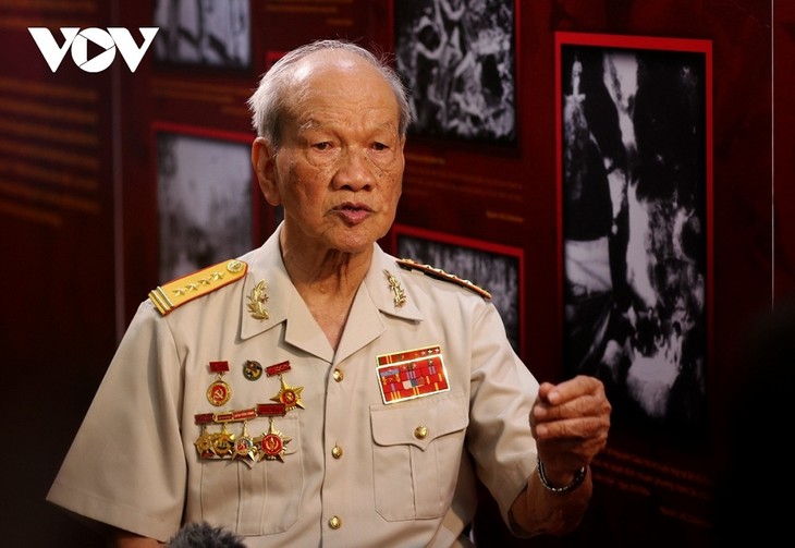 នាយឧត្តមសេនីយ៍ Vo Nguyen Giap ក្នុងក្រអៅបេះដូងរបស់យុទ្ធជននិងប្រជាជនភូមិភាគពាយ័ព្យ - ảnh 1