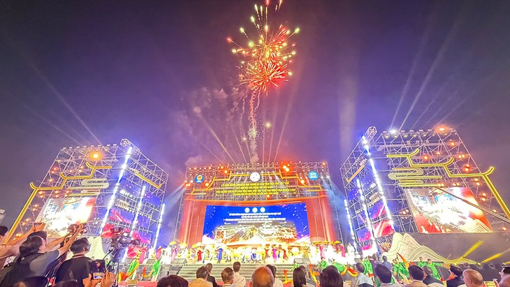 ទទួលស្គាល់ “ពិធីបុណ្យ Ba Chua Xu ភ្នំស្វាម” ជាបេតិកភណ្ឌវប្បធម៌អរូបីនៃមនុស្សជាតិ - ảnh 1