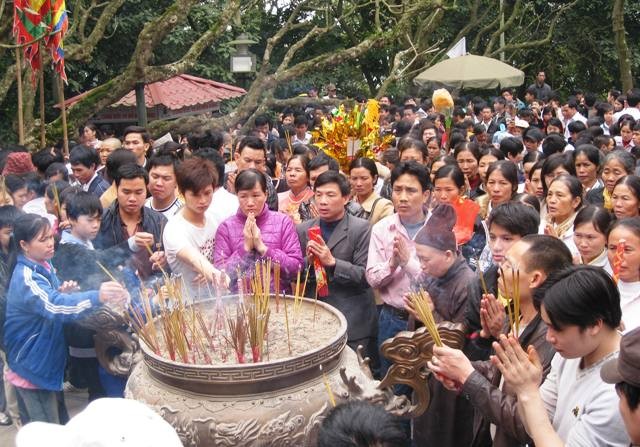  សកម្មភាពឆ្ពោះទៅទិវារំលឹកខួបដល់វិញ្ញាណក្ខ័ន្ធបណ្ដាស្ដេច​Hung - ảnh 1