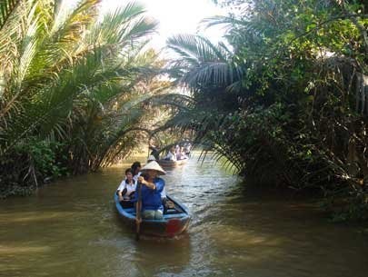 ជើងហោះហើរមួយ-ខឿនវប្បធម៏ចំនួន៣ - ảnh 1