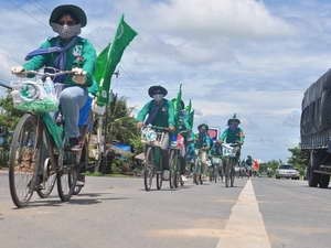 កម្មវិធីជិះកង់ឆ្លងកាត់ប្រទេសវៀតណាម÷ដើម្បីកោះ សមុទ្រមាតុប្រទេស  - ảnh 1