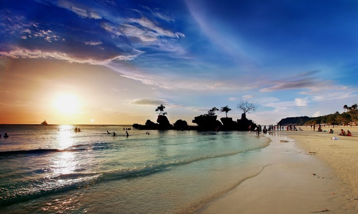 កោះ Boracay- គ្រាប់ពេជ្រមួយនៅលើសមុទ្រធំល្វឹងល្វើយ - ảnh 1