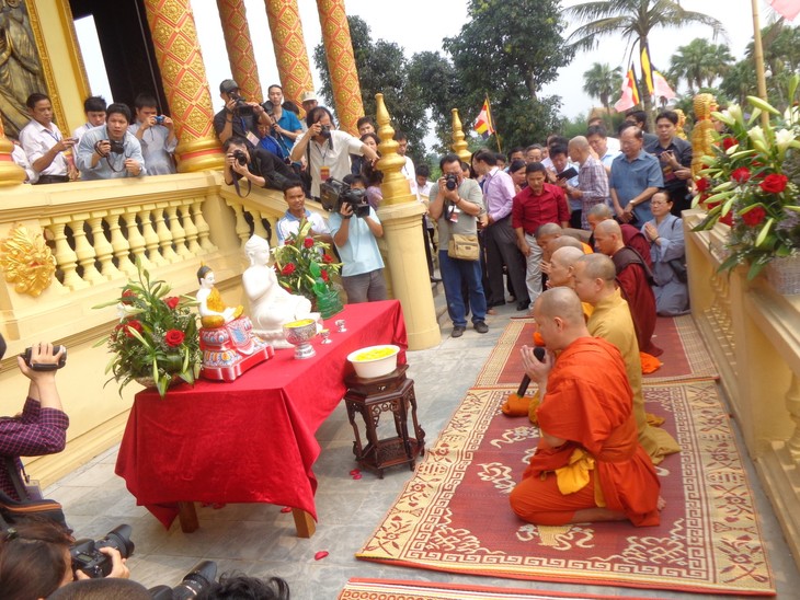 ពិធីបុណ្យចូលឆ្នាំថ្មី ២០១៤ នៅវៀតណាម - ảnh 1