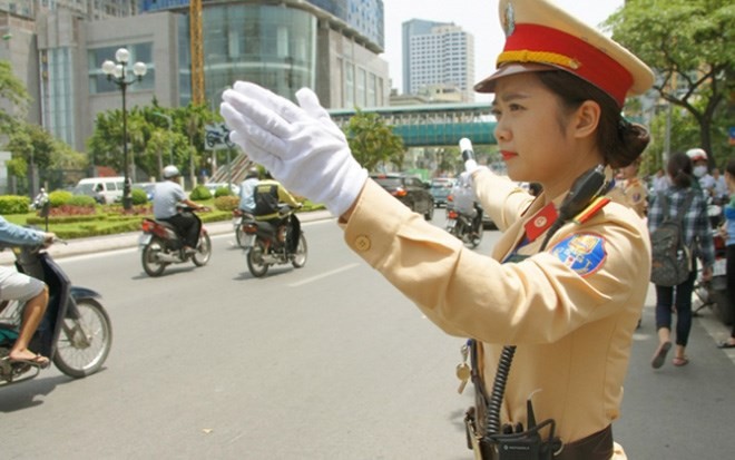 លើកដម្កើងប៉ូលីសនារីគំរូទូទាំងប្រទេសចំនួន១៤២នាក់ - ảnh 1