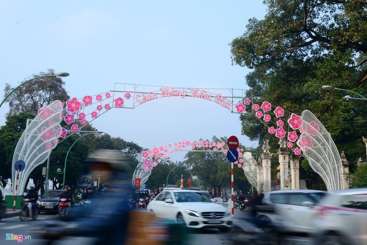 ទីក្រុងហាណូយសម្បាយរីករាយទទួលនិទាឃៈរដូវ - ảnh 3