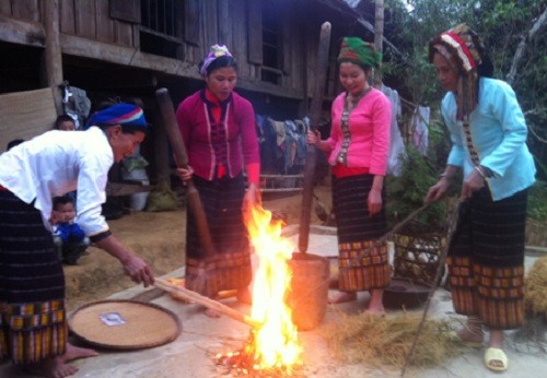 បុណ្យតេតនៅតំបន់ជនជាតិភាកតិច - ảnh 1