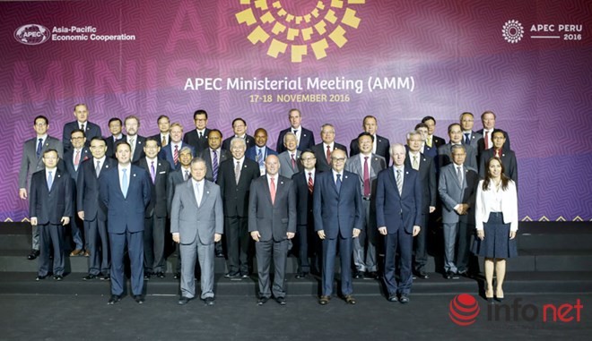 APEC ២០១៦៖ បណ្ដារដ្ឋមន្ត្រីការបរទេសនិងសេដ្ឋកិច្ចអះអាងនូវការប្តេជ្ញាចិត្តបង្កើនការតភ្ជាប់តំបន់ - ảnh 1